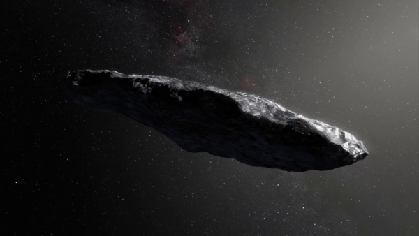 Vue d'artiste de ʻOumuamua qui avait pas mal circulé à l'époque. On y voit un caillou sombre et allongé, dont la forme peut être comparée à celle d'un cigare.