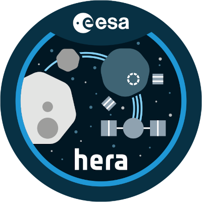 Écusson de la mission Hera. On voit, dans un cercle, des représentations schématisées des différents corps célestes impliqués et de la sonde spatiale qui va les parcourir. Le nom de la mission est indiqué en bas, et en haut, on trouve le logo de l'agence spatiale européenne (ESA) qui gère la mission.